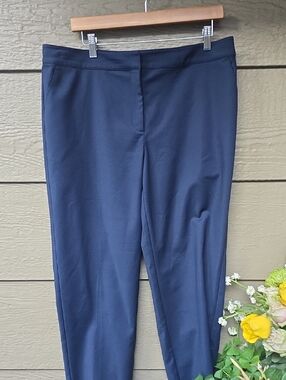 St. John Navy Tailored Ankle Pants Size 14